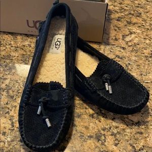UGG NEW Roni Moccasins Sz. 6 Black
